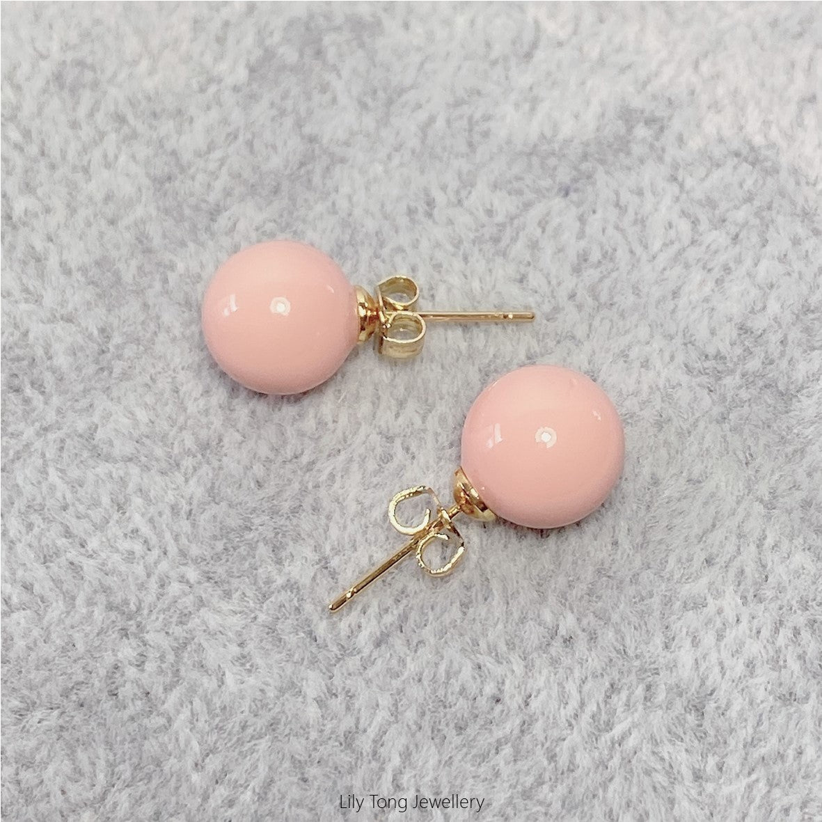 10mm Shell Pearl Stud Earrings (Baby Pink)