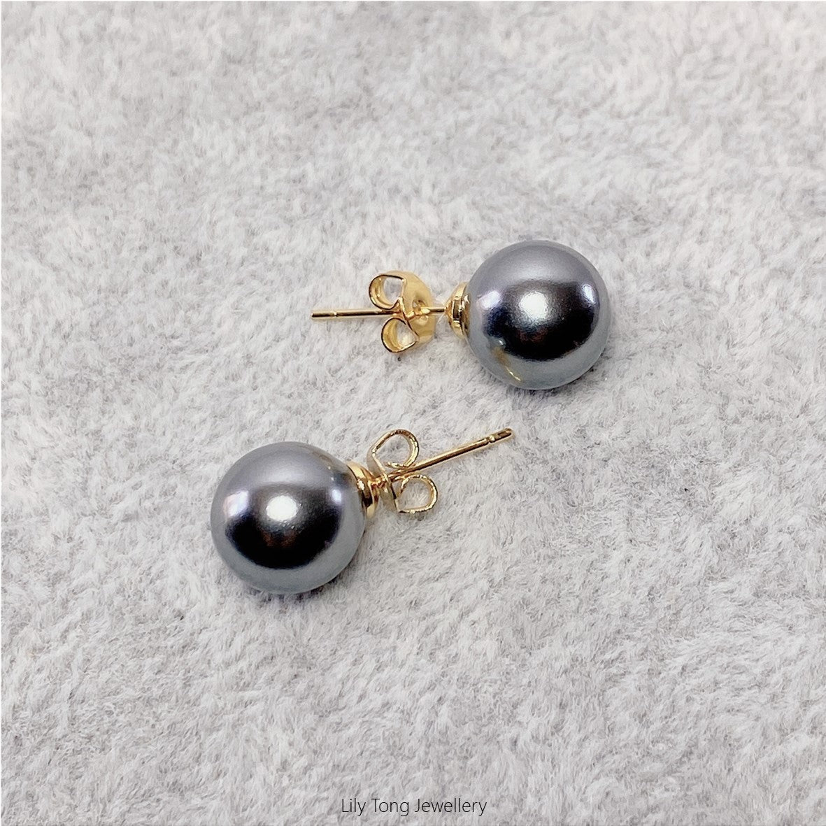 10mm Shell Pearl Stud Earrings (Grey)