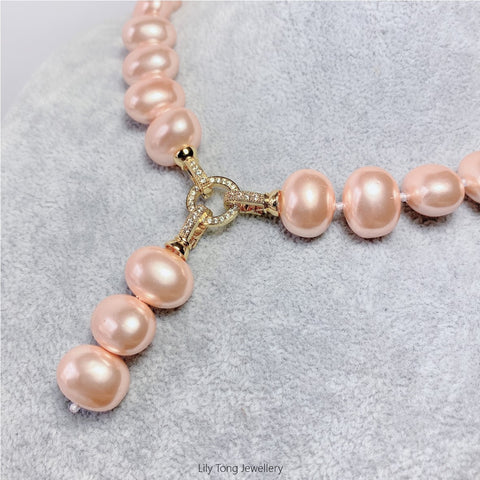 Oval Shell Pearl 3-Bead Pendant Necklace #0579