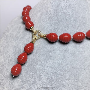 Drop Shell Pearl 3-Bead Pendant Necklace (Deep Red)