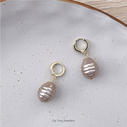 Small Hoop Earrings With Pearl Pendant #0378 Champagne Brown