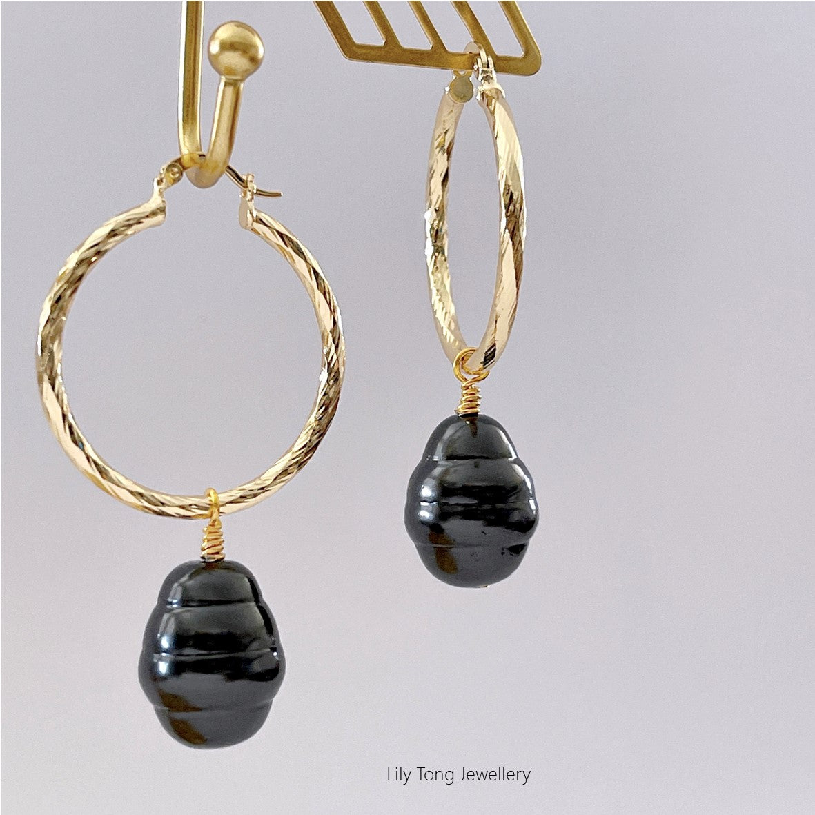 Hoop Earrings With Big Pearl Pendant #0581 Black