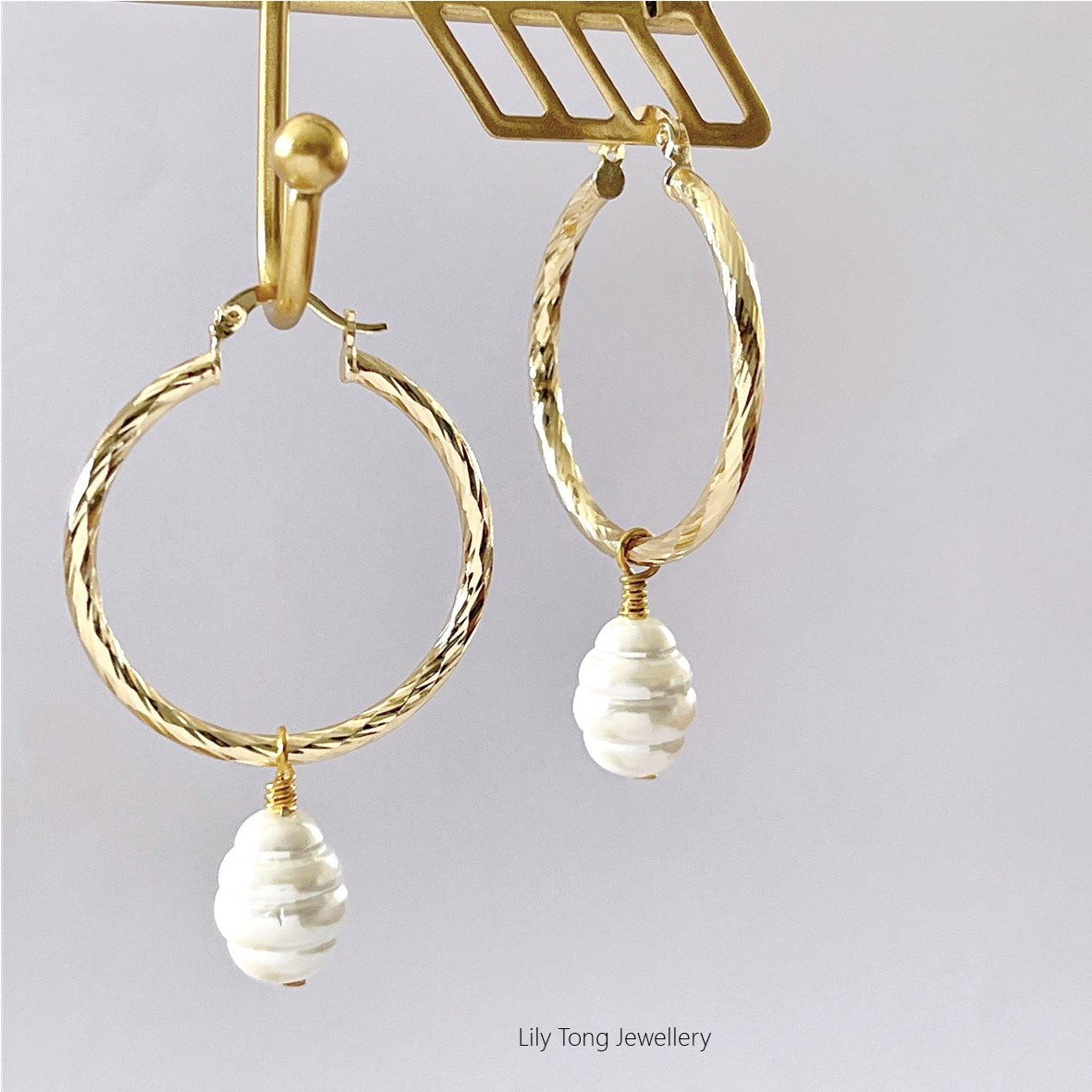 Hoop Earrings With Pearl Pendant #0591 White