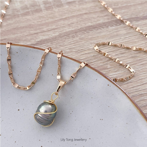 Spiral Caged Freshwater Pearl Pendant Necklace #0681