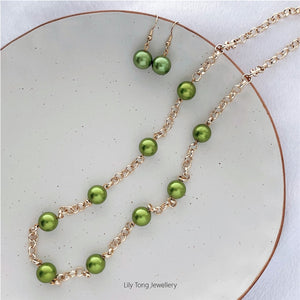 12mm Shell Pearl Belcher Chain Necklace & Earrings (Fresh Green)