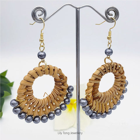 Rattan Round Drop With Multi-Pearl Earrings #0650