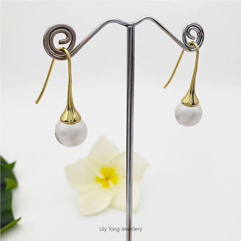 12mm Shell Pearl Hook Earrings #0649 White