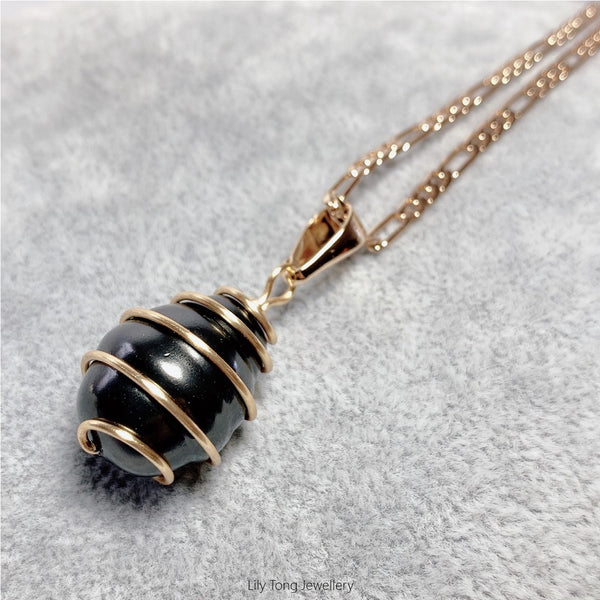 Gold-Filled Spiral Caged Shell Pearl Jewellry Set (Black)