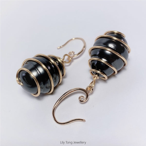 Gold-Filled Spiral Caged Shell Pearl Jewellry Set (Black)