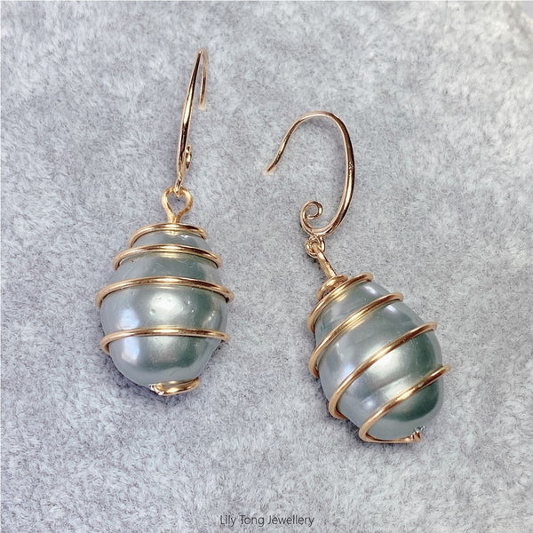 Gold-Filled Spiral Caged Shell Pearl Jewellry Set (Light Grey)