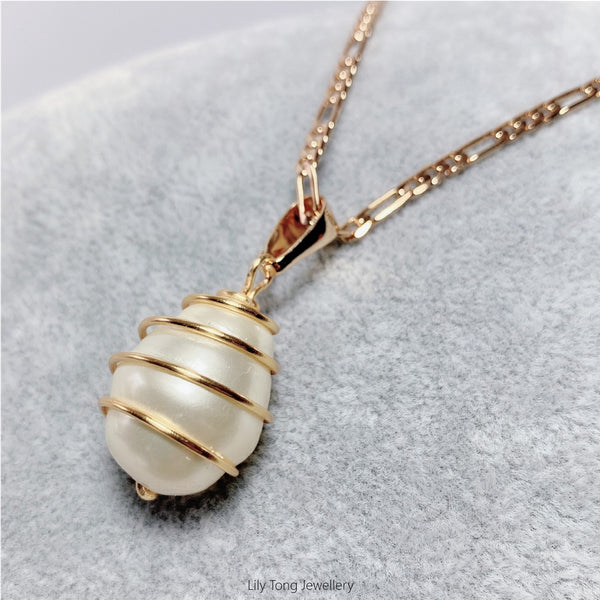 Gold-Filled Spiral Caged Shell Pearl Jewellry Set (White)