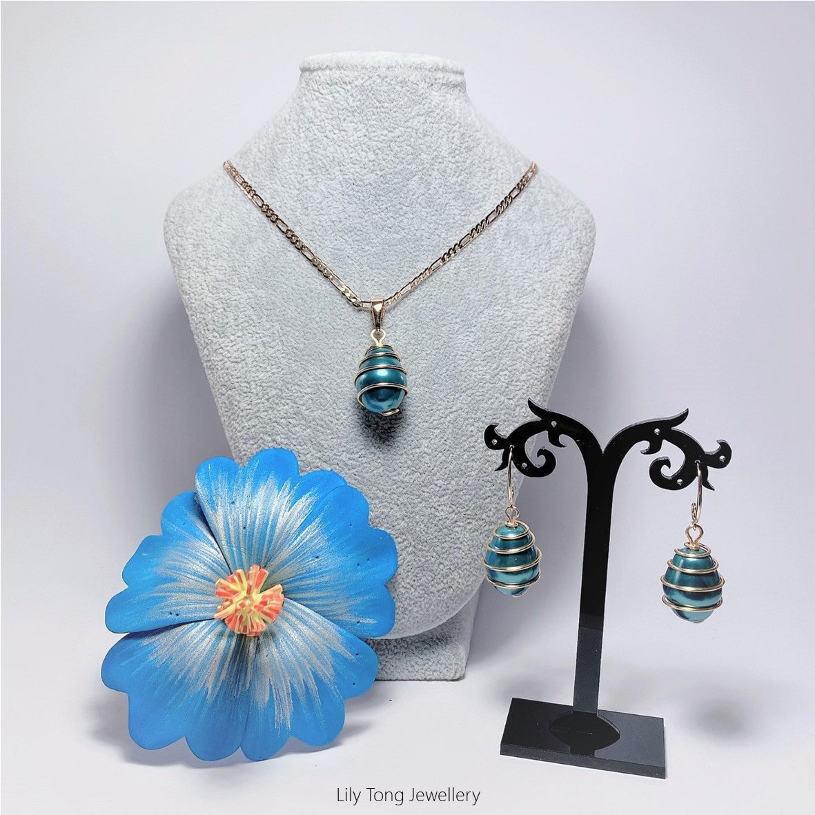 Gold-Filled Spiral Caged Shell Pearl Jewellry Set (Ocean Blue)